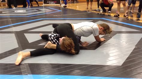 facesitting lesbian wrestling